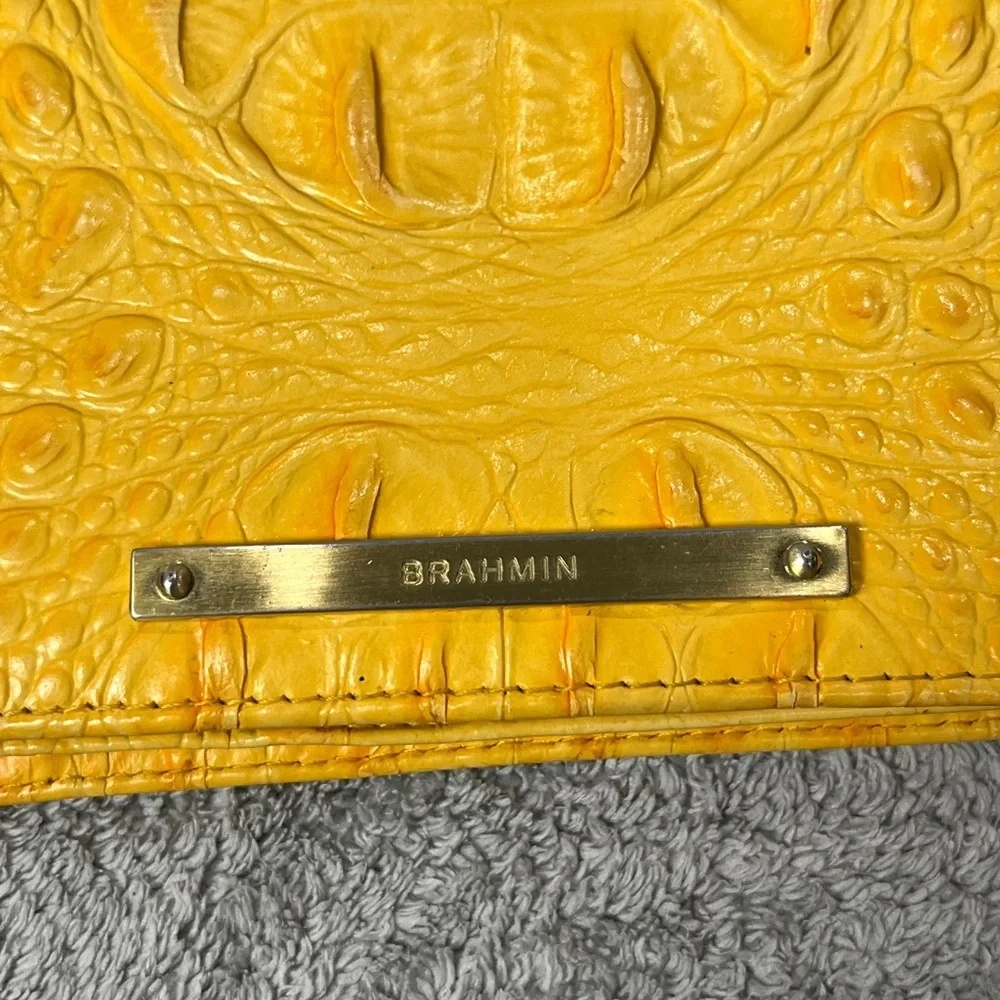 Brahmin Debra Yellow Melbourne Leather Wristlet Wallet Purse Authentic Croc - Picture 2 of 10